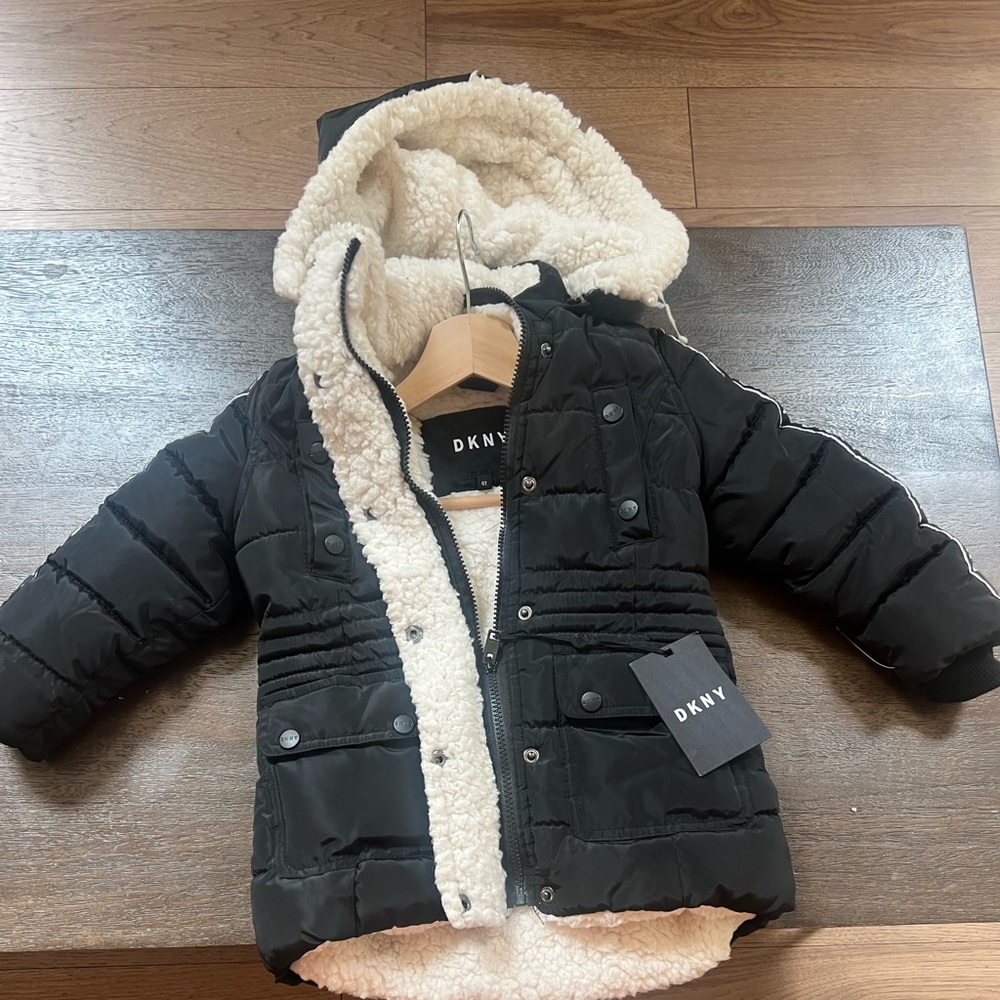 DKNY (4T) brand new winter coat with tags